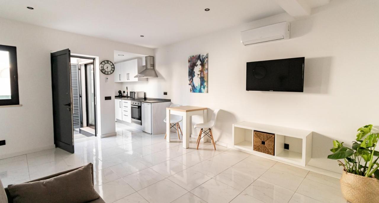 Mi Casa Es Su Casa Apartment อัลบูเฟรา ภายนอก รูปภาพ